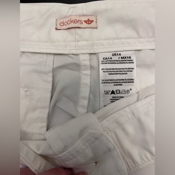 Classic Dockers with 10” inseam - Size 14 - Picture 2 of 8